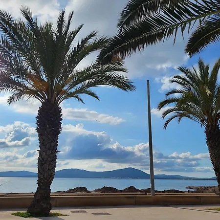 Seaside Escape To In Sardinia شقة